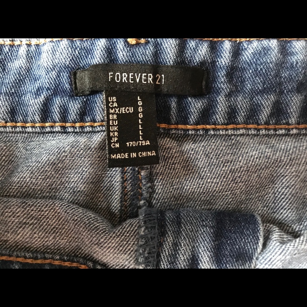 denim mini skirt - Picture 3 of 3